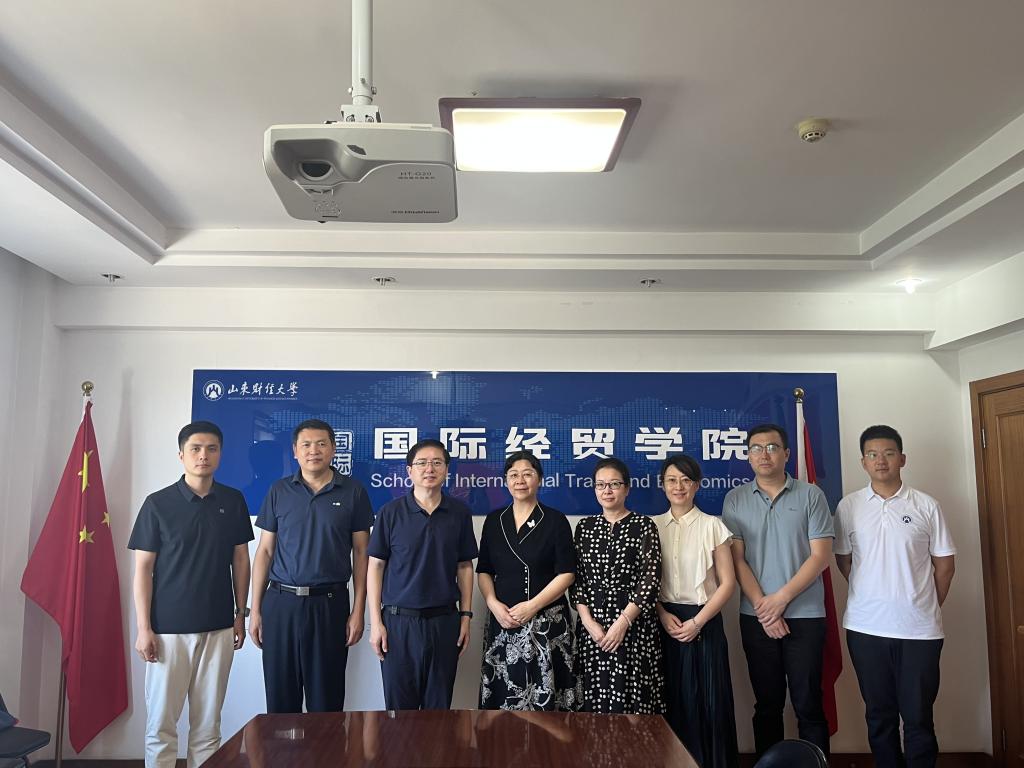 山东省贸促会发展研究部到禁忌书屋
交流座谈